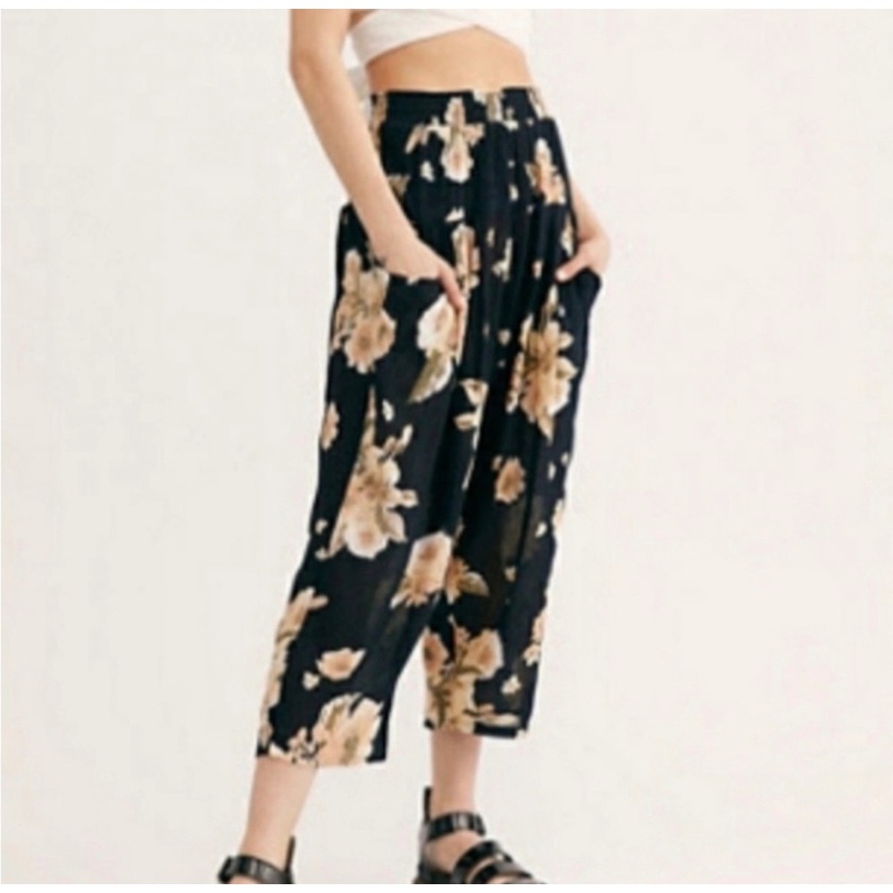Free People Womens Pull On Cropped Wide Leg Pant Black Beige Floral ElasticWaist